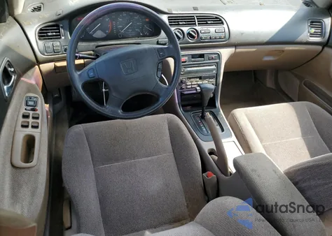 1994 Honda Accord Ex z USA, uszkodzony, nr VIN JHMCD5656RC064748